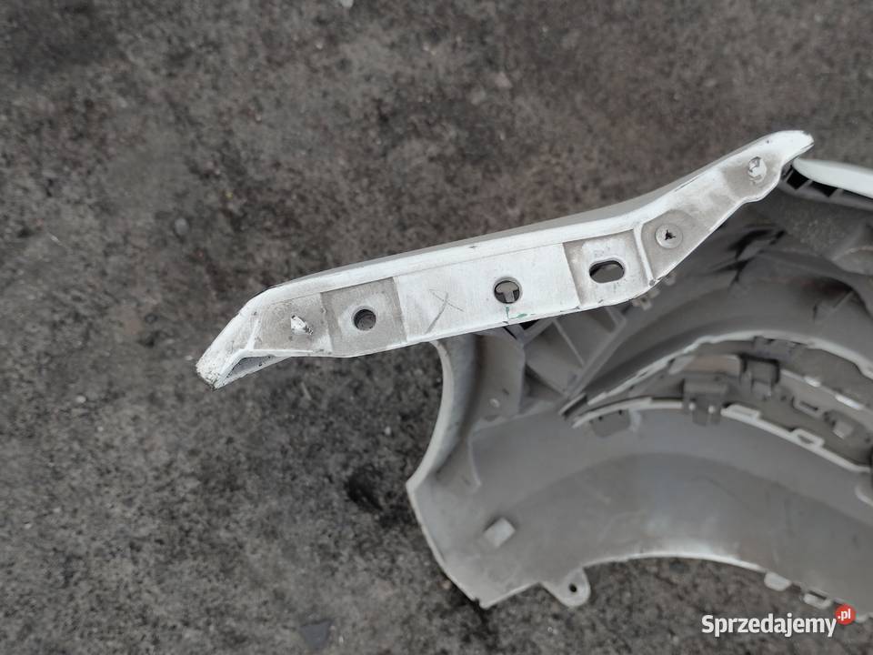 Zderzak przedni Mercedes W204 LIFT