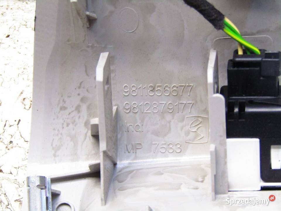 LAMPKA PODSUFITKI WNĘTRZA KABINY CITROEN C3 III