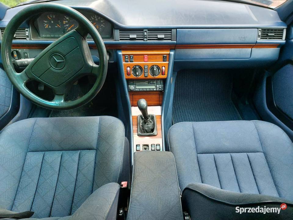 Mercedes Benz W124 E250D klimatyzacja W124 Czeremcha