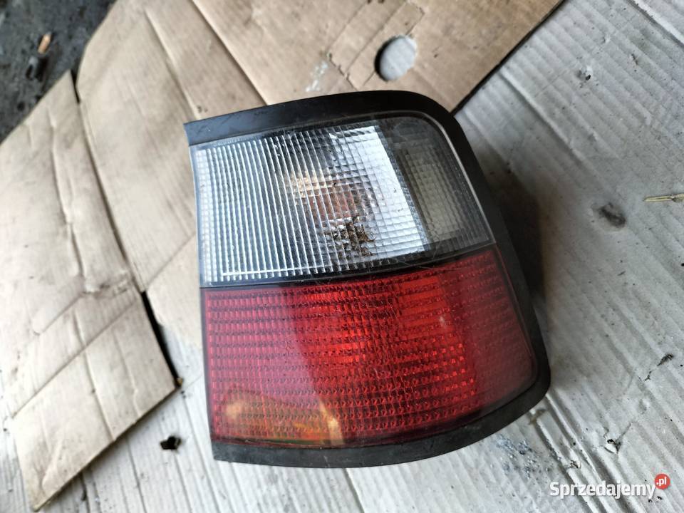 CITROEN XANTIA LAMPA TYŁ TYLNA PRAWA Kamień-Kolonia