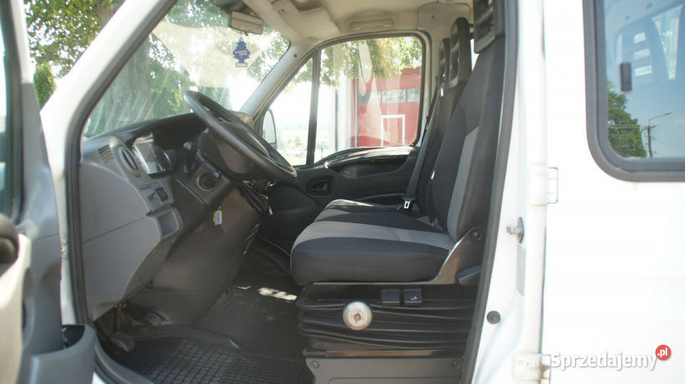 Iveco Daily 35C11 23 DMC 35T KLIMA Skrzynia 38m nieuszkodzony