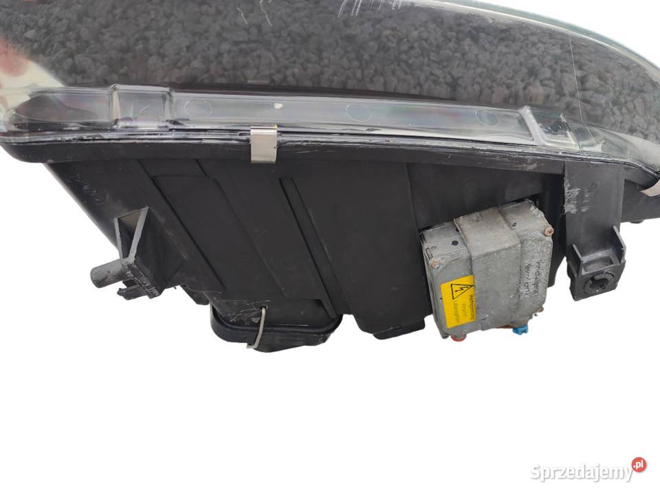 Reflektory Audi A6 C5 przed lift XENON HELLA d2s Kielcza
