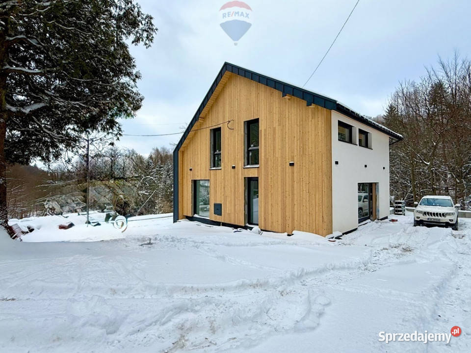 Nowoczesny dom w stylu stodoła w Straconce Sprzedaż Bielsko-Biała