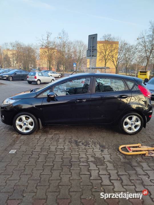 Ford Fiesta MK7 Niski przebieg Leszno sprzedam
