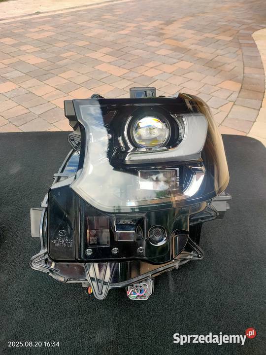 Lampa przód prawa lewa HD Mazda cx60 Turek