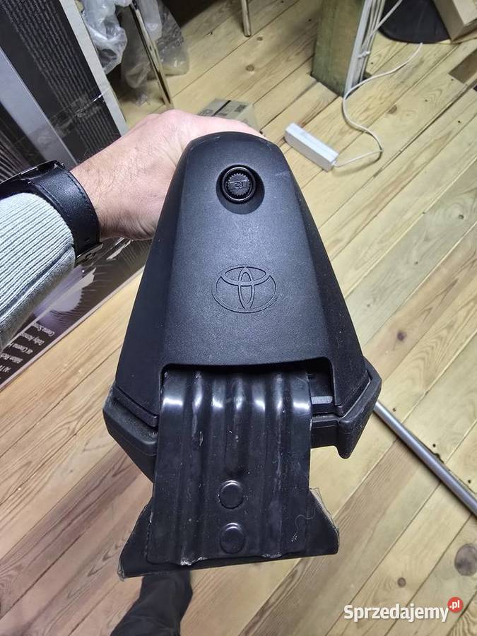 Sprzedam belki dachowe bagażnik toyota auris e15 Wałbrzych