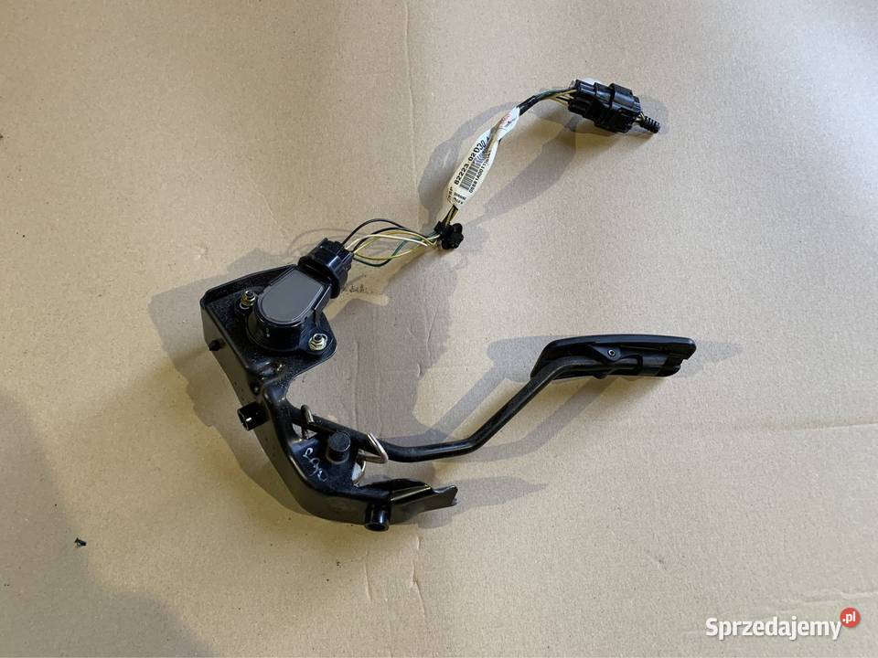 8222302030 pedal potencjometr gazu Toyota Szczecin