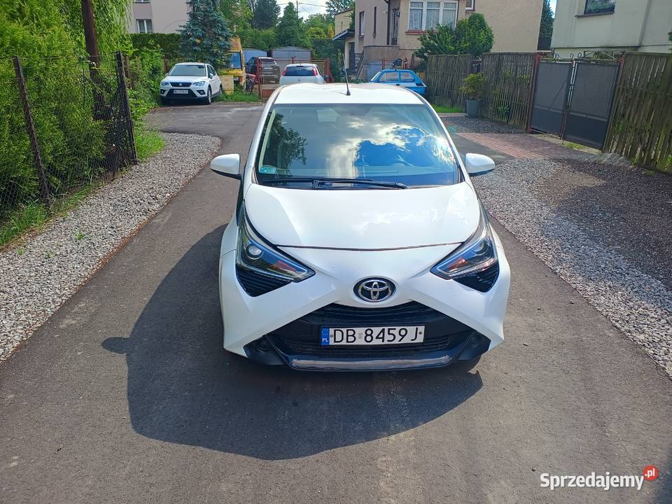 Toyota Aygo 10 72 2021 benzynalpg Bielsko-Biała