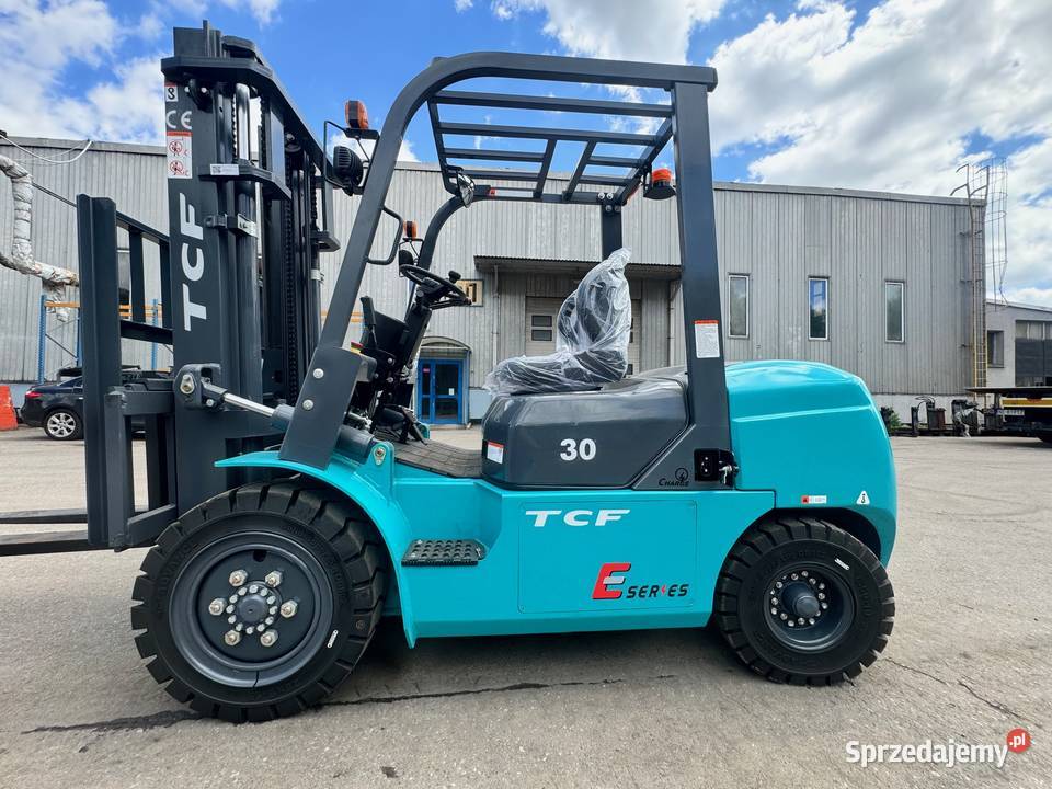 Akumulatorowy wózek widłowy 3000 Nowy Elbląg