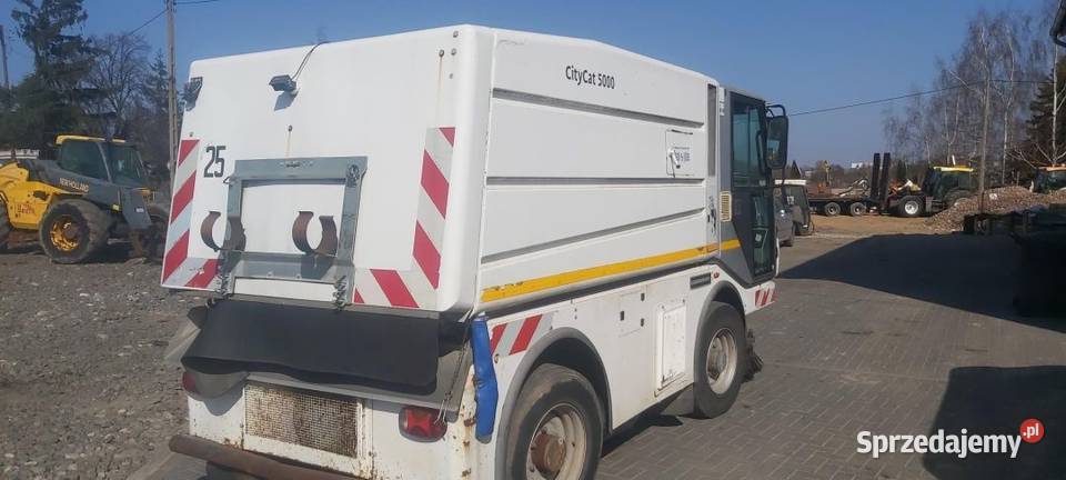 Zamiatarka City cat 5000 silnik Mercedesa Turek