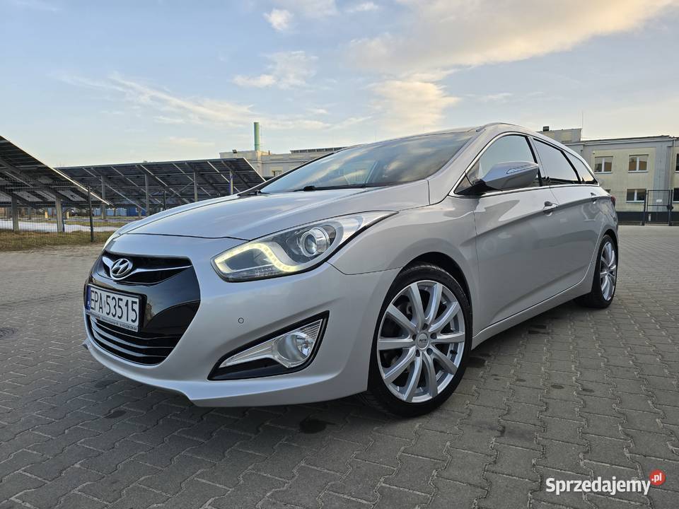 Hyundai i40 17 diesel Automat Bogate wyposażenie podgrzewane fotele Pabianice