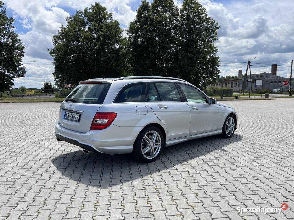 Mercedes C300 4Matic AMG wyposażenie Avantgarde automatyczna Huta Komorowska