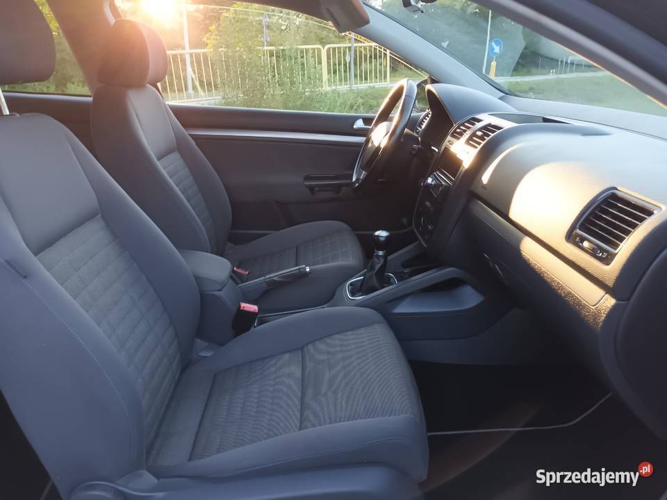 Piękny Golf V 14MPI80 166000 przebiegu Iszy Końskie