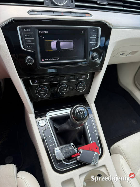 Volkswagen Passat 150 Highline Navi Panorama gniazdo SD Przeźmierowo