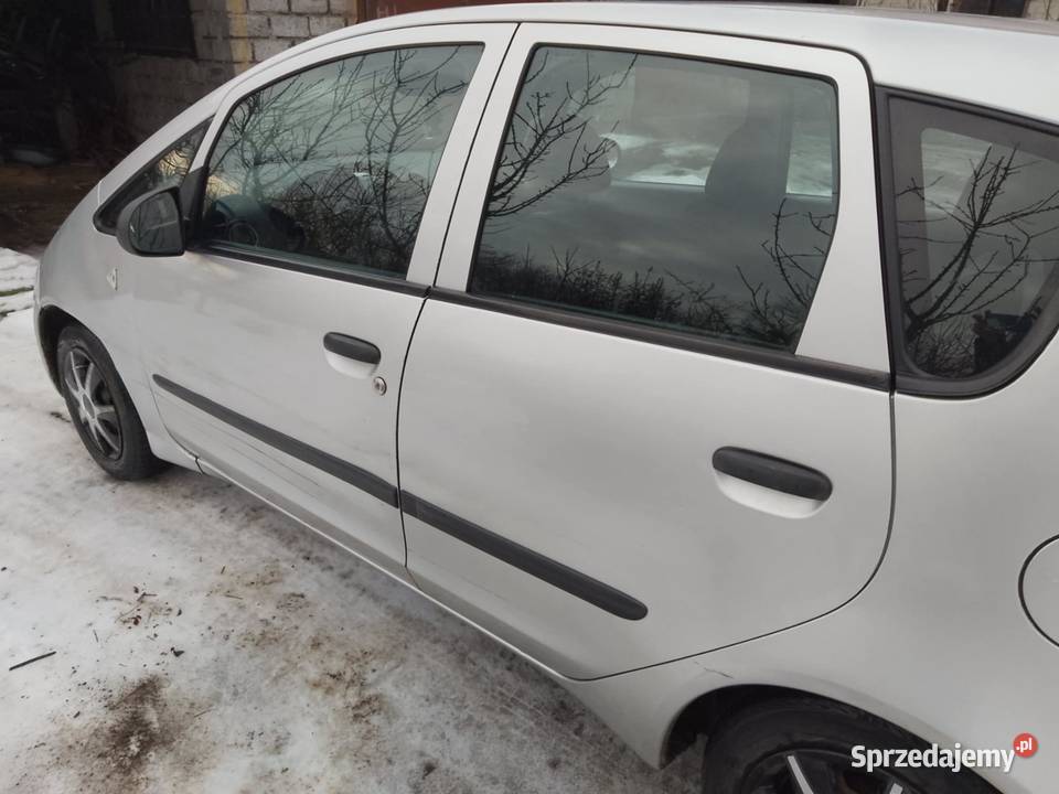 Sprzedam mały sprytny samochód Wola Batorska
