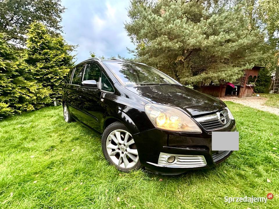7 osobowy rodzinny ekonomiczny Opel Zafira Cosmo Radomsko