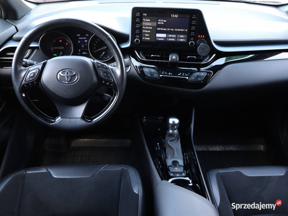Toyota CHR 20 Hybrid isofix dolnośląskie Bielany Wrocławskie