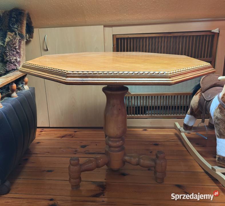 Brązowy stolik kawowy stół stoliczek retro