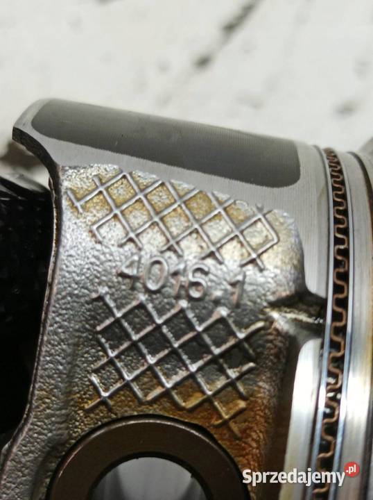 TŁOK KORBOWÓD 20 16V 145 Volvo C30 I 20062013