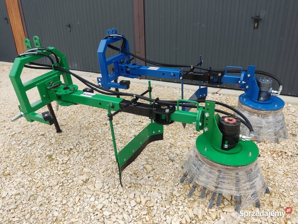 Odchwaszczacz hydrauliczny do kostki krawężników Poznań