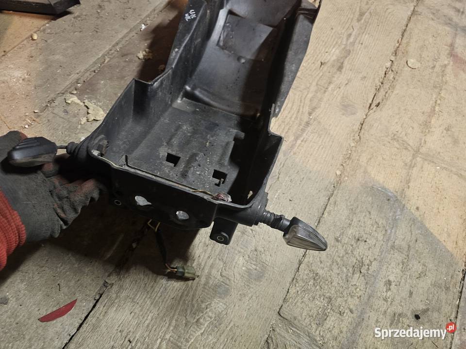 Kawasaki GPZ 600 błotnik tył tylny tylni nadkole Błotniki motocyklowe