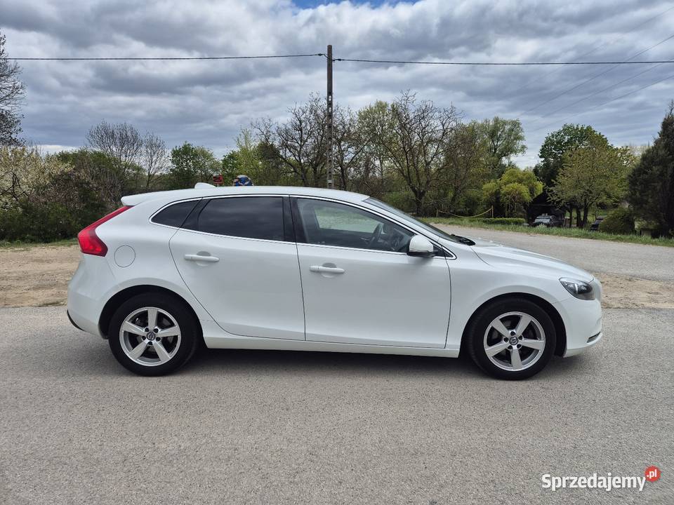 Volvo V40 Momentum 2015r 20D D2 120 Serwis Led Puławy