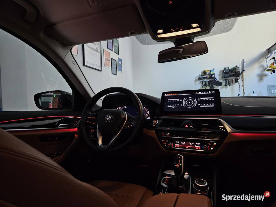 BMW 520i Luxury Line G31 Touring 2022 Serwis ASO światła LED śląskie Gliwice
