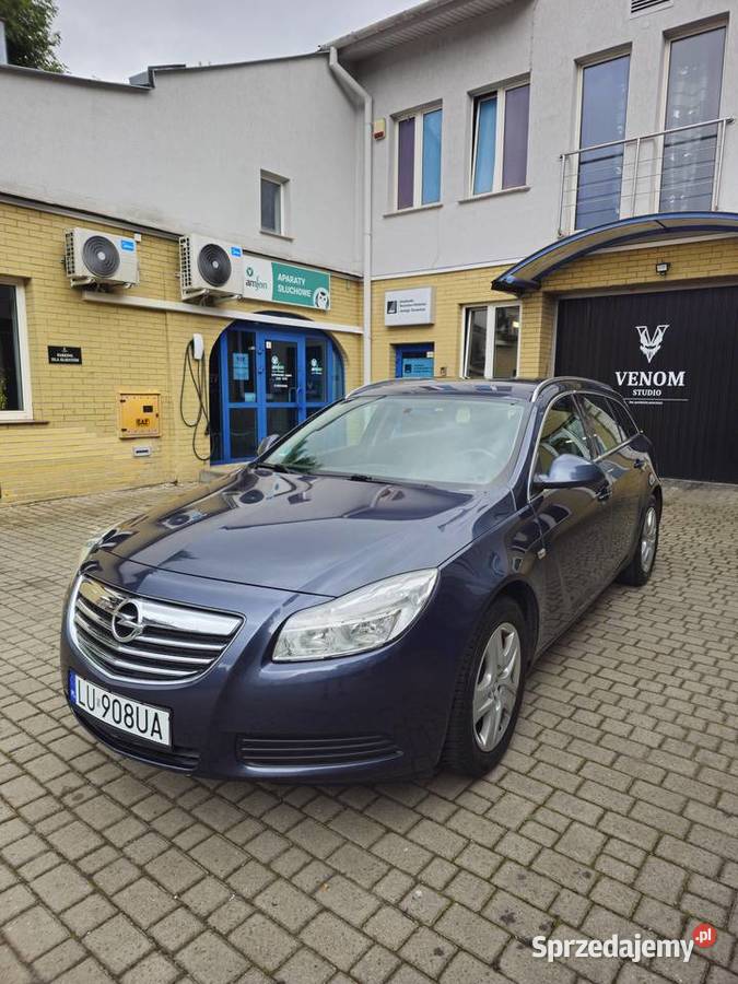 Opel Insignia A 18 benzyna Sports Tourer 2010 lubelskie Lublin sprzedam