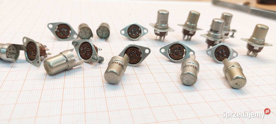 NUVISTOR 7586 podstawka 7 A662