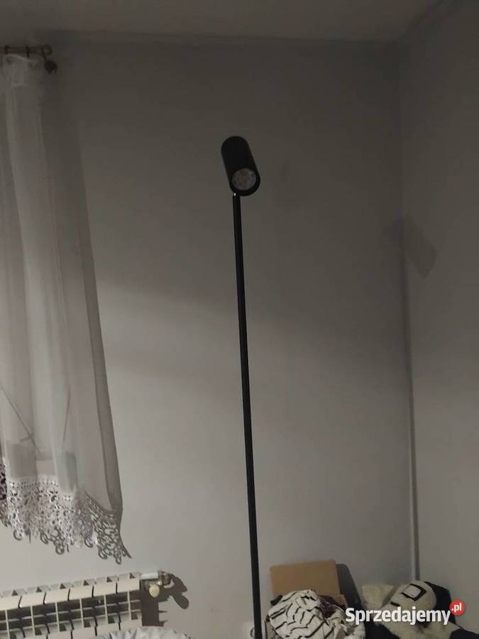 Wysoka lampa Mońki