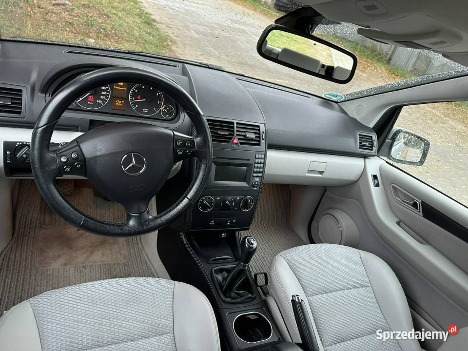 Mercedes A 150 Znikomy przebieg benzyna srebrny pomorskie Wejherowo