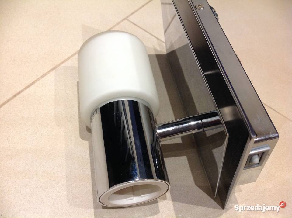 Kinkiet z Wbudowanym Gniazdkiem Łazienkowy Nowa Sól sprzedam