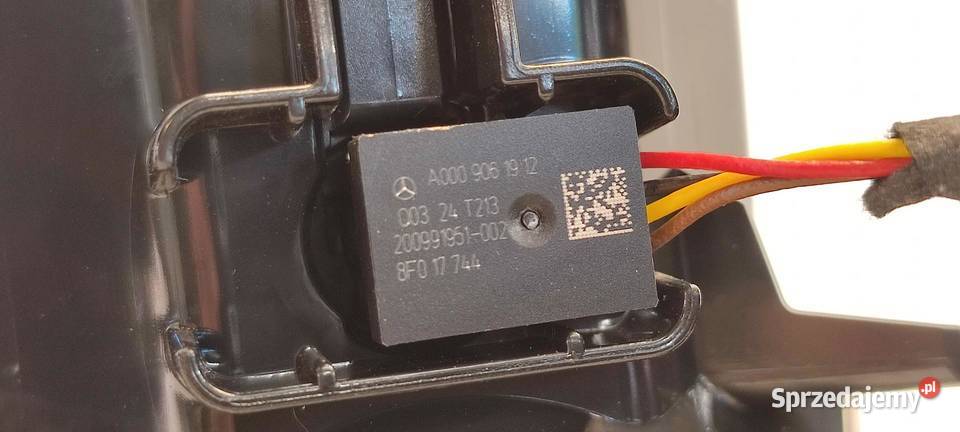 MERCEDES W247 KRATKI NAWIEWU ŚRODKOWE