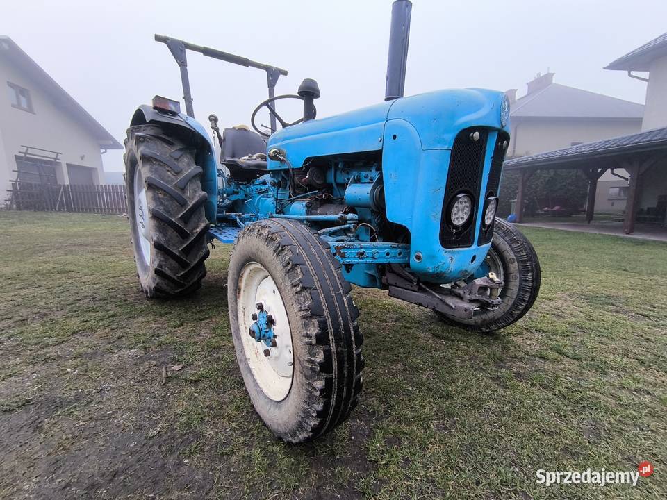 Ford dexta traktor Brzóza Królewska