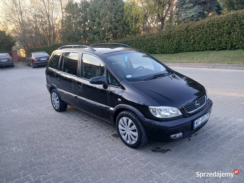Opel Zafira z Hakiem i długimi opłatami 2002r 20 szyberdach Płock