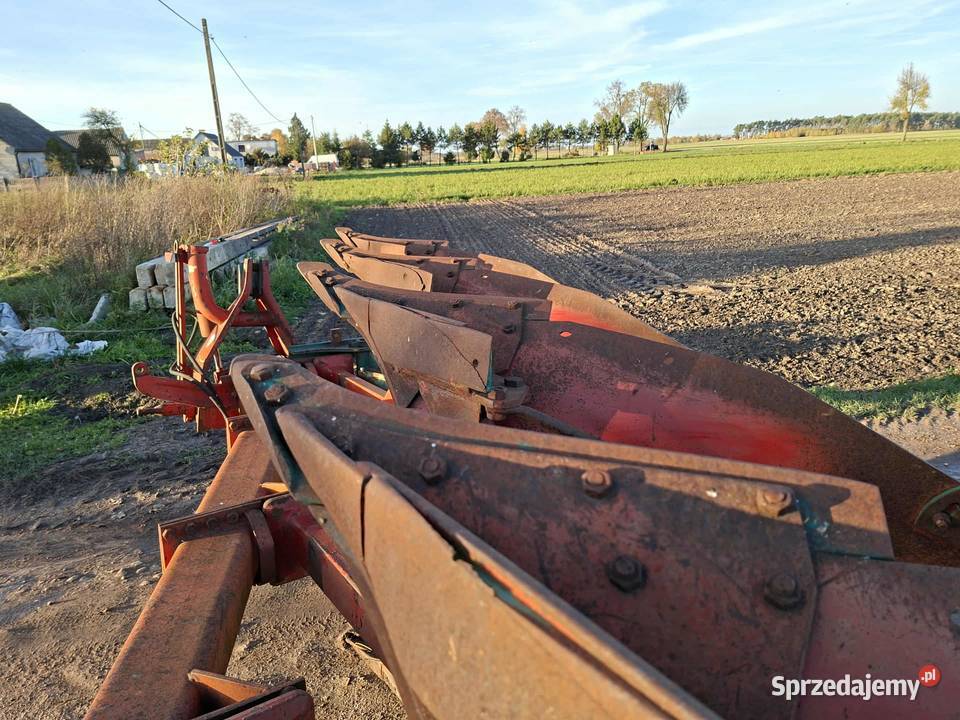 Plug kverneland 4 skibowy obrotowy resor Borek Wielkopolski