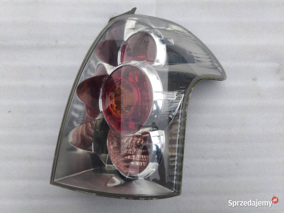 Lampa Prawy Tył Tylna Prawa Toyota Corolla Verso Części samochodowe Wyszków