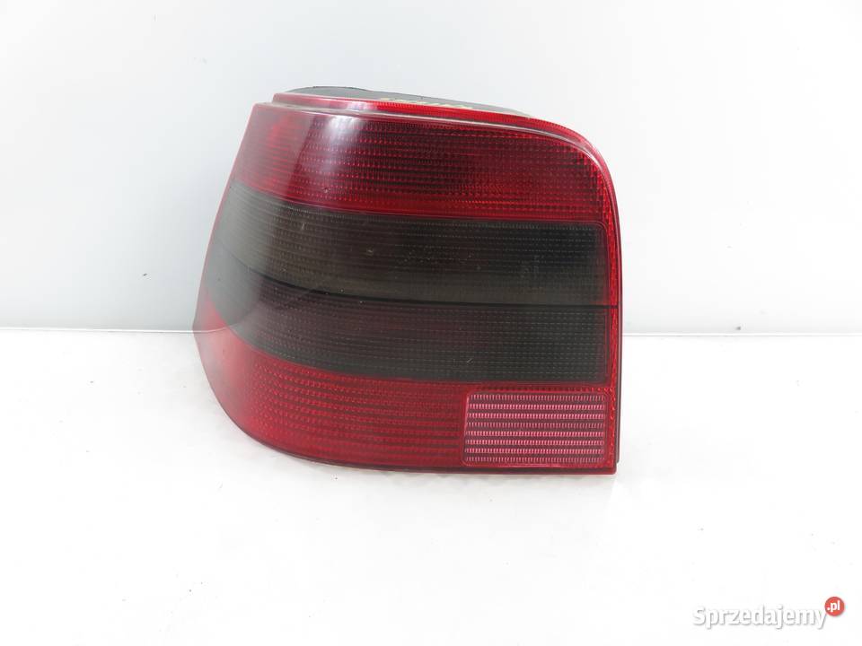 LAMPA LEWA TYLNA VW GOLF IV DYMIONA