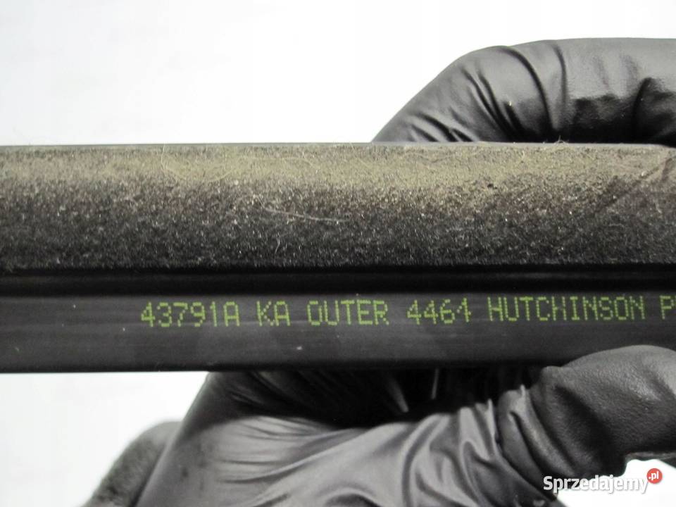 DODGE NITRO 08r listwa zgarniająca drzwi prawy