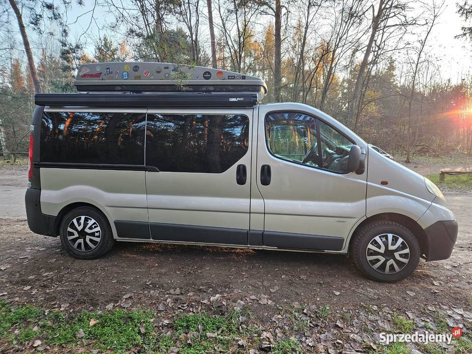 Opel Vivaro 20 2012 Kampervan Rok produkcji 2012 Poznań sprzedam