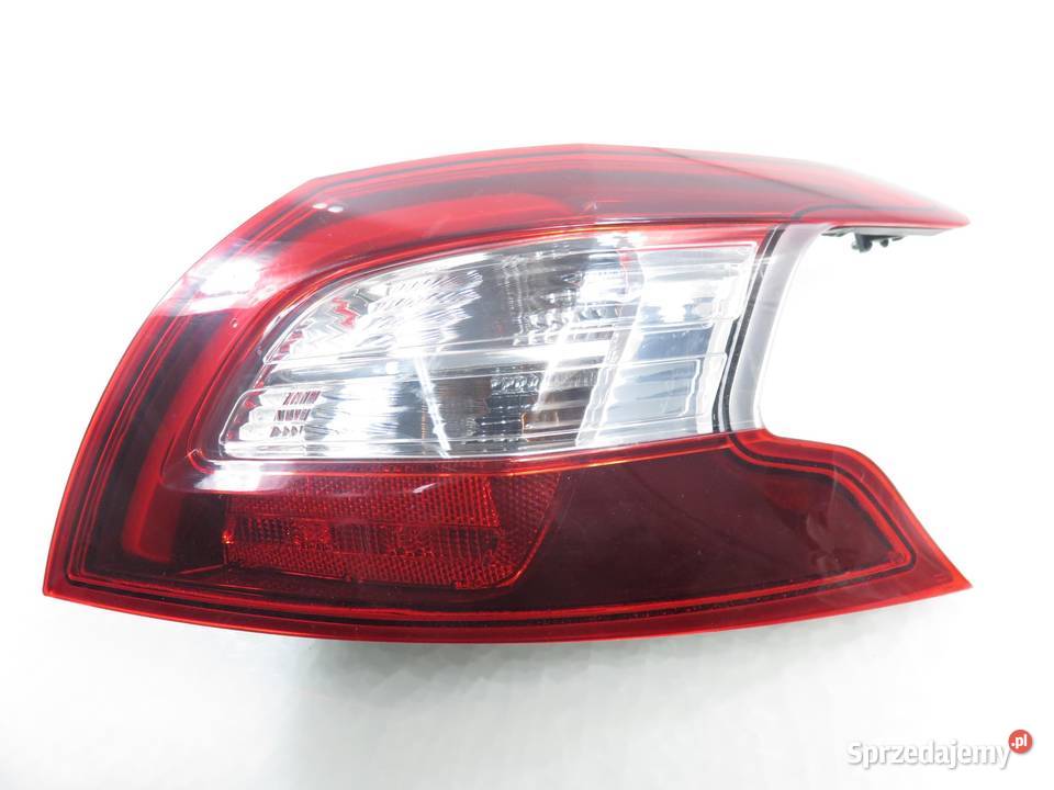 LAMPA PRAWA TYLNA PEUGEOT 308 II 81250201