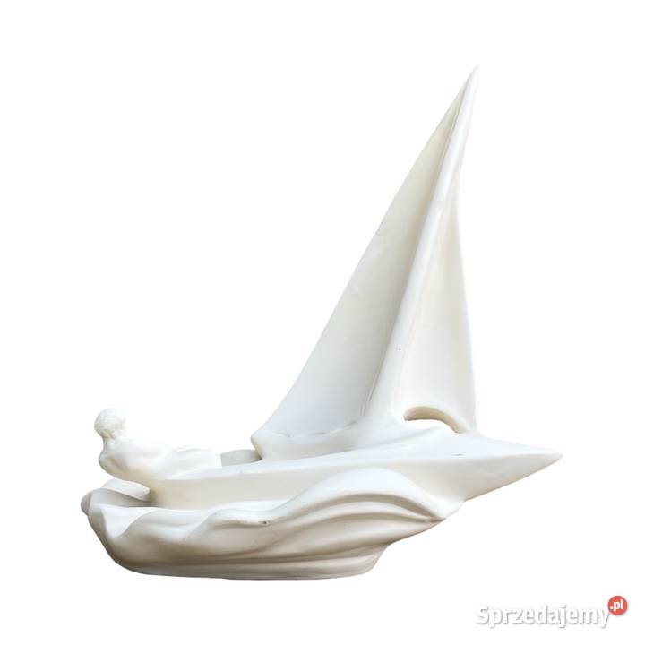 Figura Żeglarz na łódce Jihokera Bechyn Warszawa