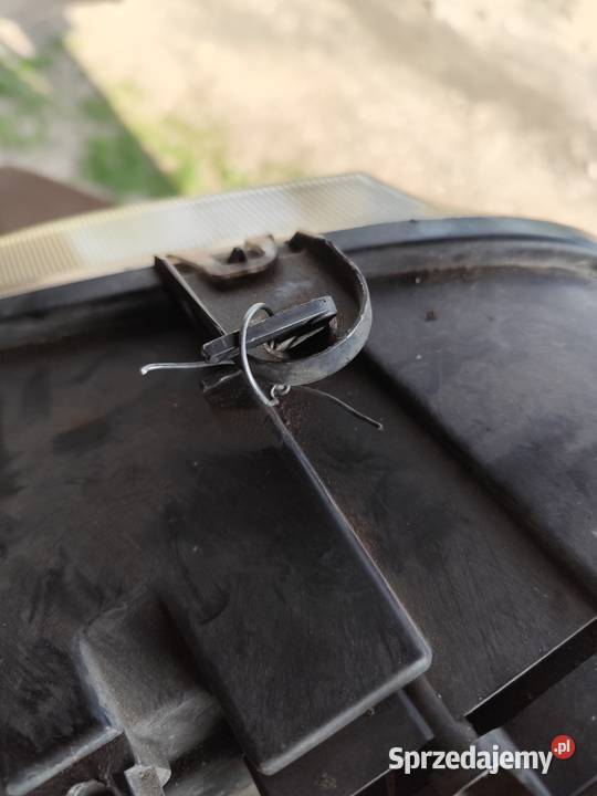 Rover 75 lifcie lampa prawa ksenon osobowe sprzedam