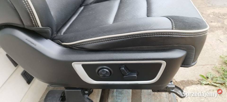 DODGE RAM 1500 LARAMIE fotel pasażera prawy 2020 pomorskie Mojusz