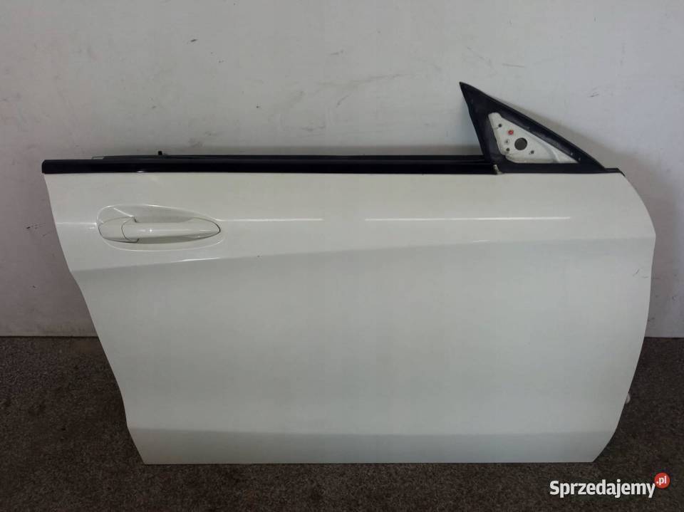 DRZWI PRAWE PRZÓD 149 W117 MercedesBenz CLAklasa