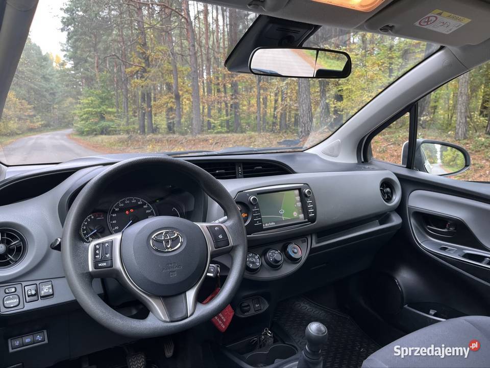 Yaris III Lift Salon Polska Instalacja gazowa poduszka powietrzna Yaris Zawiercie