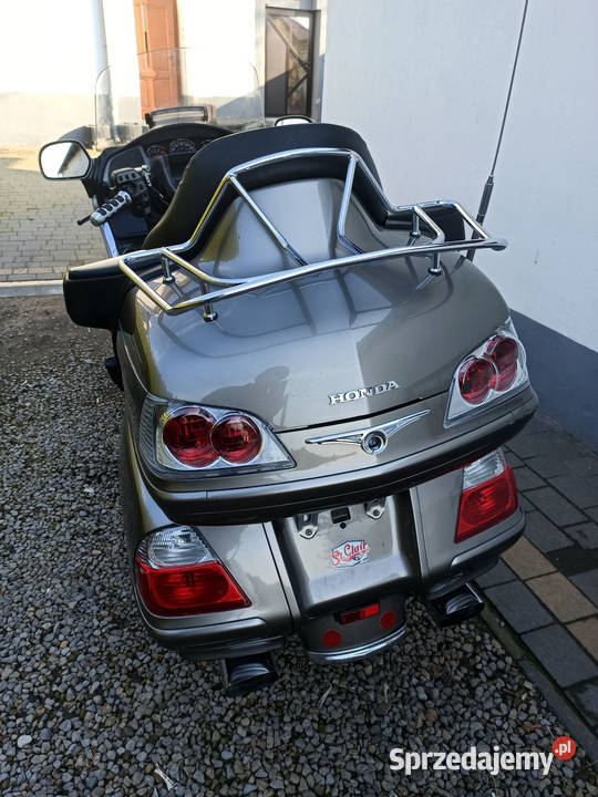 Motocykl Honda Goldwing GL1800 turystyczny GL