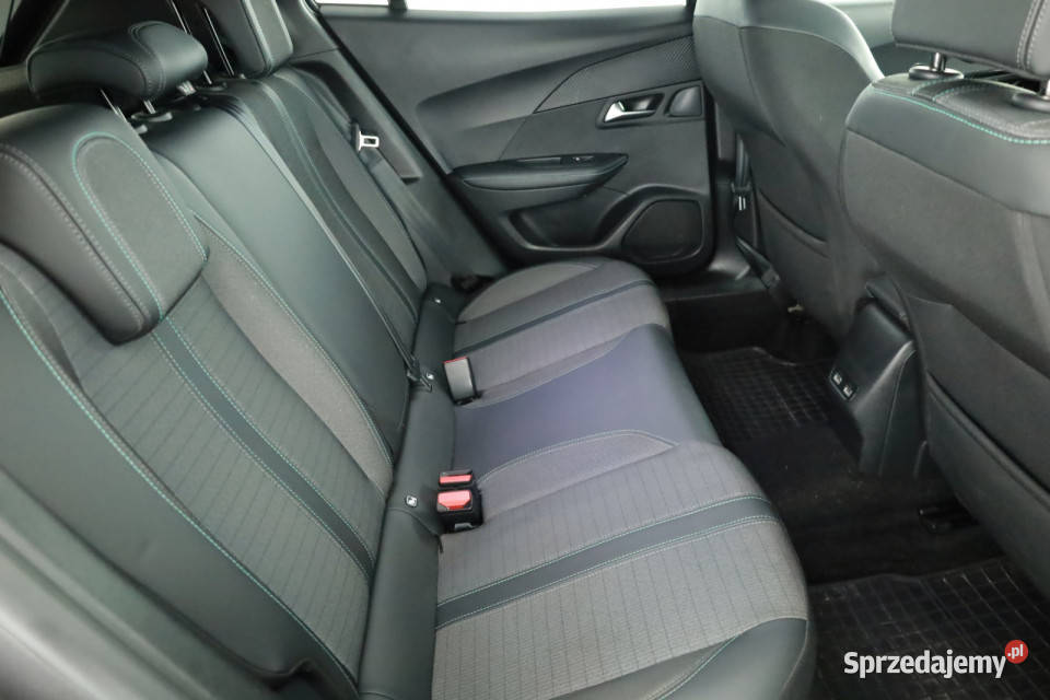 Peugeot 2008 12 PureTech skórzana tapicerka Piaseczno