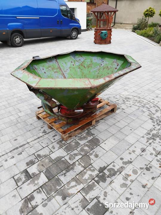 Rozsiewacz nawozów Amazone 402 nieuszkodzony