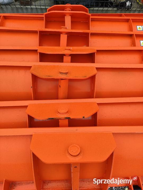 Pług Odśnieżacz C330 nieuszkodzony